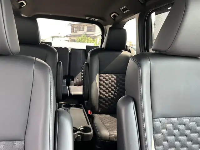 トヨタ ヴォクシー S－Z 香川県 2024(令6)年 1.4万km ホワイトパールクリスタルシャイン トヨタセーフティーセンス/・プリクラッシュ/・LTA/純正10.5型ナビ/バックカメラ/両側パワースライドドア/ハーフレザーシート/シートヒーター/革巻きステアリング/ステアリングリモコン/レーダークルーズ/電動パーキング/オートホールド/サンシェード/スマートキー/プッシュスタート