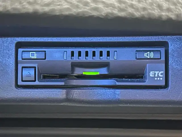 トヨタ ハリアー プレミアム 大阪府 2018(平30)年 6.9万km ホワイトパールクリスタルシャイン モデリスタエアロ　純正大型ナビＴＶ　レーダークルコン　衝突軽減　パワーシート　電動リアゲート　バックカメラ　ＥＴＣ　ドラレコ　レーンアシスト　オートハイビーム　ＬＥＤヘッドライト　クリアランスソナー