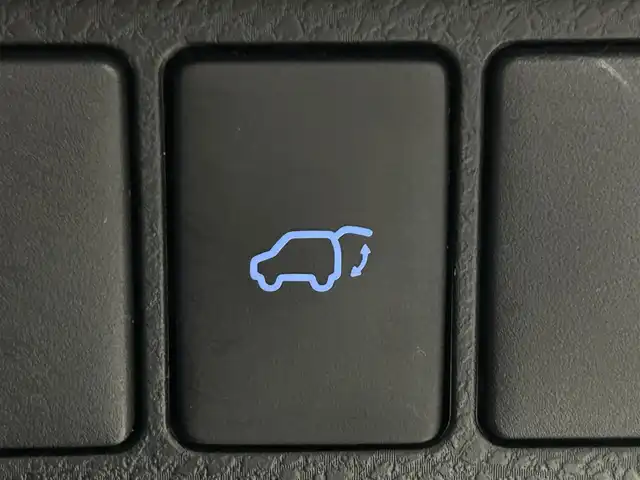 トヨタ ハリアー プレミアム 大阪府 2018(平30)年 6.9万km ホワイトパールクリスタルシャイン モデリスタエアロ　純正大型ナビＴＶ　レーダークルコン　衝突軽減　パワーシート　電動リアゲート　バックカメラ　ＥＴＣ　ドラレコ　レーンアシスト　オートハイビーム　ＬＥＤヘッドライト　クリアランスソナー