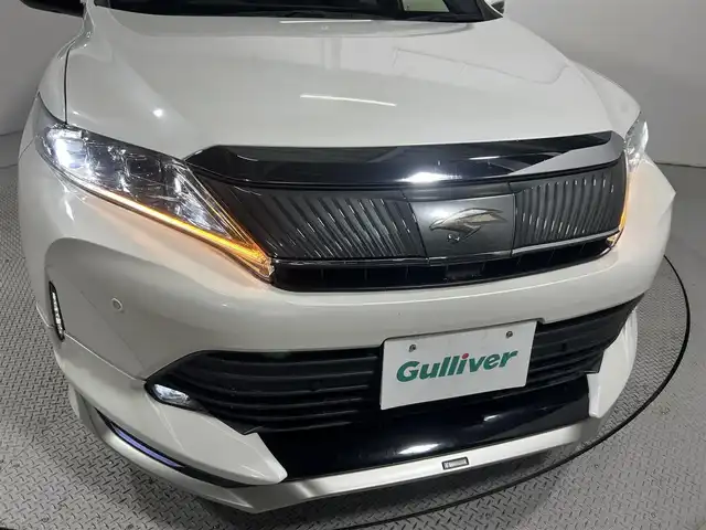 トヨタ ハリアー プレミアム 大阪府 2018(平30)年 6.9万km ホワイトパールクリスタルシャイン モデリスタエアロ　純正大型ナビＴＶ　レーダークルコン　衝突軽減　パワーシート　電動リアゲート　バックカメラ　ＥＴＣ　ドラレコ　レーンアシスト　オートハイビーム　ＬＥＤヘッドライト　クリアランスソナー