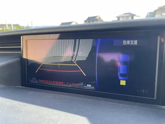 レクサス ＩＳ 300h バージョンL 熊本県 2017(平29)年 7万km レッドマイカクリスタルシャイン 純正ナビ フルセグTV/・CD/DVD/BT/SD/AM/FM/AUX/バックカメラ/レーダークルーズコントロール/D/Nシートヒーター、エアーシート/D/Nパワーシート/革巻きステアリング/・ステアリングヒーター/・ステアリングリモコン/パドルシフト/プリクラッシュセーフティー/レーンディパーチャーアラート/クリアランスソナー/横滑り防止/電動格納ミラー/・ブラインドスポットモニター/・ミラーウィンカー/ドアバイザー/純正AW/純正フロアマット/カードキー/・スペアキー×１