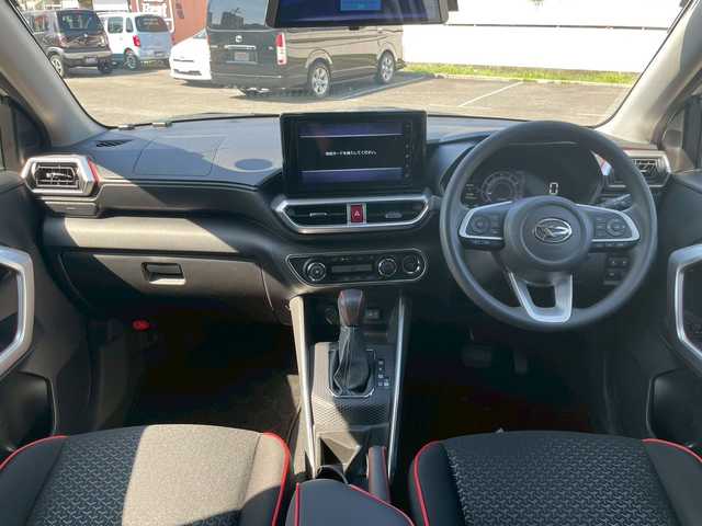 ダイハツ ロッキー G 宮崎県 2019(令1)年 4.6万km シャイニングホワイトパール デジタルインナーミラー　/純正エアロ　/シートヒーター　/衝突被害軽減ブレーキ　/横滑り防止　/アダプティブクルーズコントロール　/純正SDナビ　/バックカメラ　/ETC　/フルセグ　/フォグランプ/DVD/Bluetooth純正　