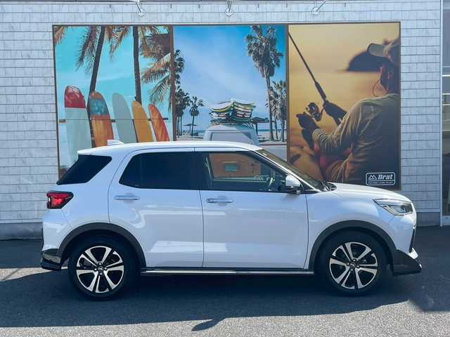 ダイハツ ロッキー G 宮崎県 2019(令1)年 4.6万km シャイニングホワイトパール デジタルインナーミラー　/純正エアロ　/シートヒーター　/衝突被害軽減ブレーキ　/横滑り防止　/アダプティブクルーズコントロール　/純正SDナビ　/バックカメラ　/ETC　/フルセグ　/フォグランプ/DVD/Bluetooth純正　