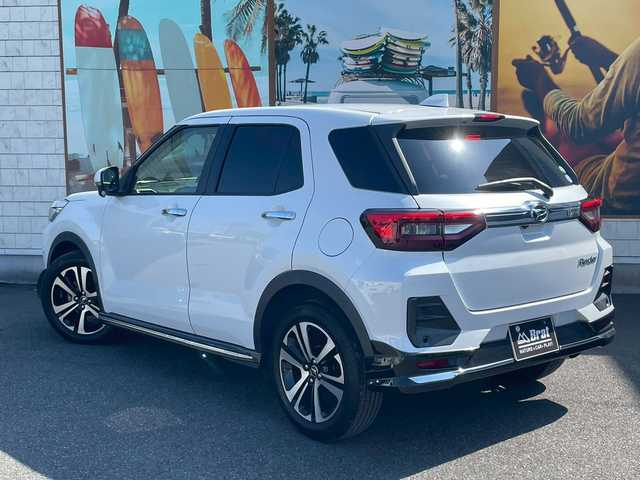 ダイハツ ロッキー G 宮崎県 2019(令1)年 4.6万km シャイニングホワイトパール デジタルインナーミラー　/純正エアロ　/シートヒーター　/衝突被害軽減ブレーキ　/横滑り防止　/アダプティブクルーズコントロール　/純正SDナビ　/バックカメラ　/ETC　/フルセグ　/フォグランプ/DVD/Bluetooth純正　