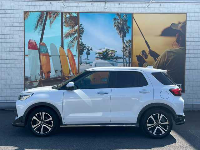 ダイハツ ロッキー G 宮崎県 2019(令1)年 4.6万km シャイニングホワイトパール デジタルインナーミラー　/純正エアロ　/シートヒーター　/衝突被害軽減ブレーキ　/横滑り防止　/アダプティブクルーズコントロール　/純正SDナビ　/バックカメラ　/ETC　/フルセグ　/フォグランプ/DVD/Bluetooth純正　