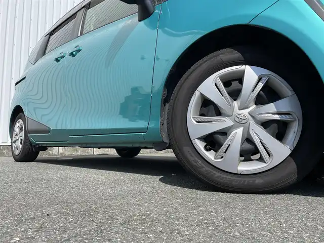 トヨタ シエンタ G 福岡県 2020(令2)年 4.9万km ラディアントグリーンM ECLIPCEナビ（AVN-D10W）/CD/DVD/フルセグTV/BT/SD /バックカメラ /両側パワースライドドア /PCS /LDA /スマートキー/プッシュスタート /クリアランスソナー /スマートストップ/LEDヘッドライト/オートハイビーム