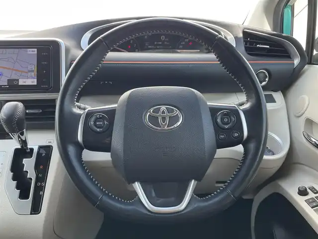 トヨタ シエンタ G 福岡県 2020(令2)年 4.9万km ラディアントグリーンM ECLIPCEナビ（AVN-D10W）/CD/DVD/フルセグTV/BT/SD /バックカメラ /両側パワースライドドア /PCS /LDA /スマートキー/プッシュスタート /クリアランスソナー /スマートストップ/LEDヘッドライト/オートハイビーム