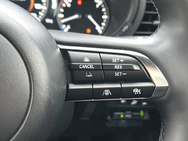 マツダ マツダ３ファストバック 15S レトロスポーツED 秋田県 2024(令6)年 0.6万km プラチナクォーツメタリック 純正ディスプレイオーディオ/純正BT、TV/純正18インチAW/バックカメラ/全方位カメラ/前後ドライブレコーダー/スペアキー/ETC/運助シートヒーター/パワーシート