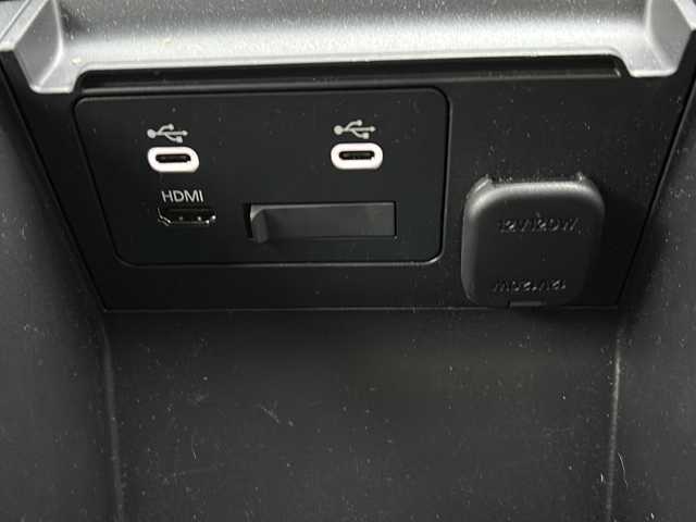 マツダ マツダ３ファストバック 15S レトロスポーツED 秋田県 2024(令6)年 0.6万km プラチナクォーツメタリック 純正ディスプレイオーディオ/純正BT、TV/純正18インチAW/バックカメラ/全方位カメラ/前後ドライブレコーダー/スペアキー/ETC/運助シートヒーター/パワーシート