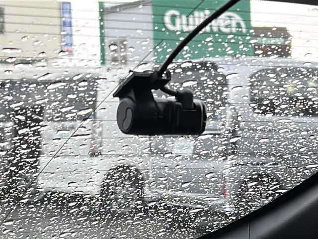 マツダ マツダ３ファストバック 15S レトロスポーツED 秋田県 2024(令6)年 0.6万km プラチナクォーツメタリック 純正ディスプレイオーディオ/純正BT、TV/純正18インチAW/バックカメラ/全方位カメラ/前後ドライブレコーダー/スペアキー/ETC/運助シートヒーター/パワーシート