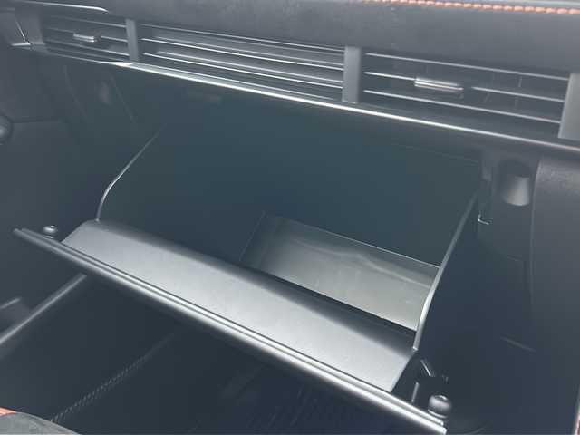 マツダ マツダ３ファストバック 15S レトロスポーツED 秋田県 2024(令6)年 0.6万km プラチナクォーツメタリック 純正ディスプレイオーディオ/純正BT、TV/純正18インチAW/バックカメラ/全方位カメラ/前後ドライブレコーダー/スペアキー/ETC/運助シートヒーター/パワーシート