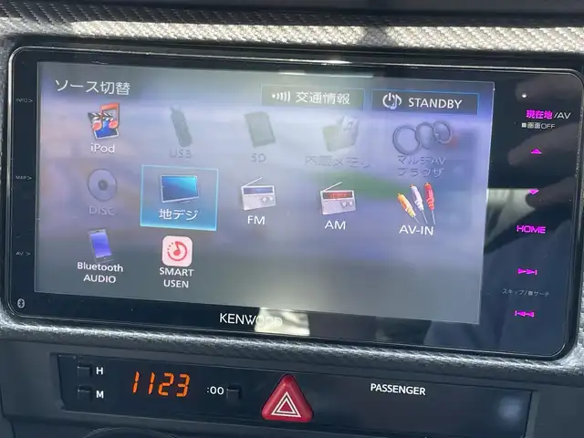 スバル ＢＲＺ R 熊本県 2018(平30)年 9.2万km クリスタルホワイトP 社外ナビ/（CD・DVD・フルセグTV・BTオーディオ・SD）/ETC/ドライブレコーダー/純正17インチAW/LEDヘッドライト/フォグライト/キーレスキー/横滑り防止装置/純正フロアマット/スペアキー×1本/サマータイヤ付き純正17インチAW積込み