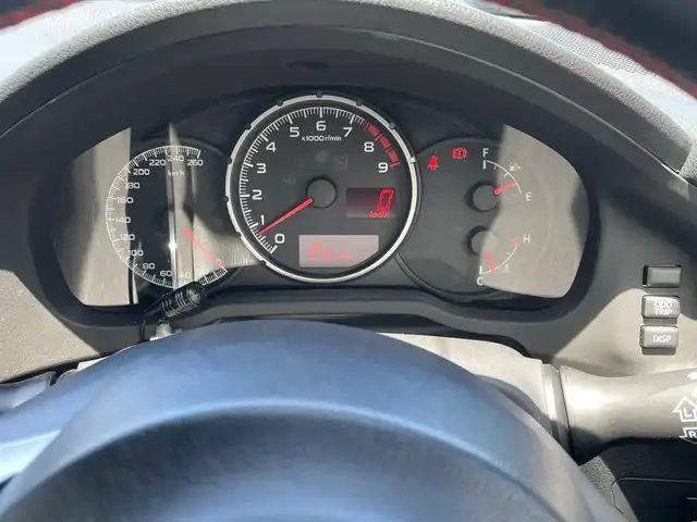スバル ＢＲＺ R 熊本県 2018(平30)年 9.2万km クリスタルホワイトP 社外ナビ/（CD・DVD・フルセグTV・BTオーディオ・SD）/ETC/ドライブレコーダー/純正17インチAW/LEDヘッドライト/フォグライト/キーレスキー/横滑り防止装置/純正フロアマット/スペアキー×1本/サマータイヤ付き純正17インチAW積込み