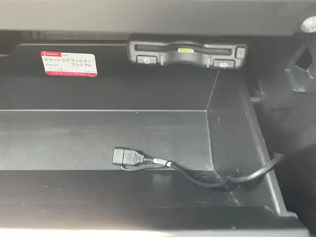 スバル ＢＲＺ R 熊本県 2018(平30)年 9.2万km クリスタルホワイトP 社外ナビ/（CD・DVD・フルセグTV・BTオーディオ・SD）/ETC/ドライブレコーダー/純正17インチAW/LEDヘッドライト/フォグライト/キーレスキー/横滑り防止装置/純正フロアマット/スペアキー×1本/サマータイヤ付き純正17インチAW積込み