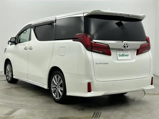 トヨタ アルファード S タイプゴールドⅡ 岡山県 2022(令4)年 1.4万km ホワイトパールクリスタルシャイン 9インチディスプレイオーディオ/・FM/AM/Bluetooth/フルセグ/CD/DVD/CarPlay/バックカメラ/12.1インチフリップダウンモニター/パワーバックドア/両側パワースライドドア/100V充電/ドライブレコーダー/ビルトインETC2.0/トヨタセーフティーセンス/・プリクラッシュセーフティ/・レーントレーシングアシスト/・レーダークルーズコントロール/・アダプティブハイビームシステム/・コーナーセンサー/オートブレーキホールド/MTモード付シフト/ダブルエアコン/純正18インチアルミ/純正フロアマット