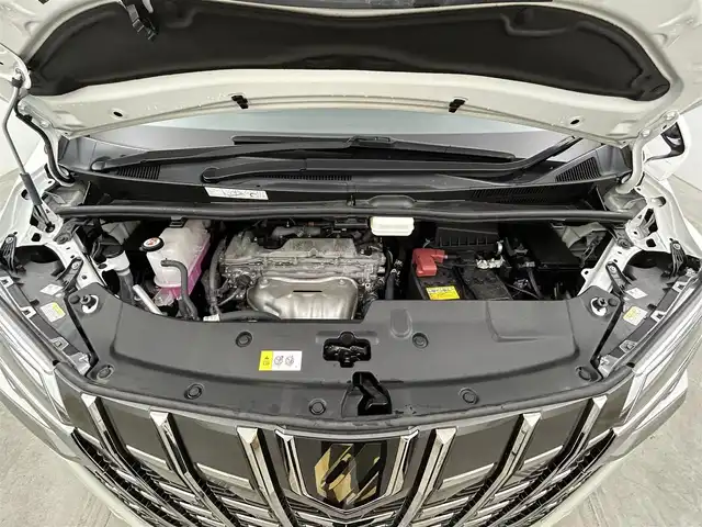 トヨタ アルファード S タイプゴールドⅡ 岡山県 2022(令4)年 1.4万km ホワイトパールクリスタルシャイン 9インチディスプレイオーディオ/・FM/AM/Bluetooth/フルセグ/CD/DVD/CarPlay/バックカメラ/12.1インチフリップダウンモニター/パワーバックドア/両側パワースライドドア/100V充電/ドライブレコーダー/ビルトインETC2.0/トヨタセーフティーセンス/・プリクラッシュセーフティ/・レーントレーシングアシスト/・レーダークルーズコントロール/・アダプティブハイビームシステム/・コーナーセンサー/オートブレーキホールド/MTモード付シフト/ダブルエアコン/純正18インチアルミ/純正フロアマット