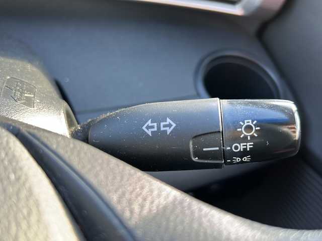 ホンダ フリード G ジャストセレクション 岐阜県 2011(平23)年 9.1万km プラチナホワイトパール 登録時走行距離90853km/社外7インチナビ（AVIC-MRZ99)/両側パワースライドドア/ワンセグTV/ウィンカーミラー/社外アルミホイール/キセノンヘッドライト/純正フロアマット/ウォークスルー/3列シート/Bluetooth接続/スマートキー/オートライト/エアバッグ/スペアキー/横滑り防止装置