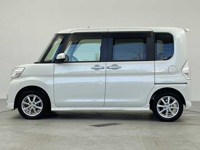 ダイハツ タント カスタム X SA Ⅲ 大分県 2017(平29)年 6.6万km パールホワイトⅢ /ワンオーナー//純正ナビ(NMZK-W88D)//バックカメラ//ワンセグTV・Bluetooth・CD・DVD・AM・FM//ETC//前方ドライブレコーダー//パワースライドドア//LEDヘッドライト//オートライト//衝突被害軽減ブレーキ//オートハイビーム//アイドリングストップ//横滑り防止//リヤセンサー//ファブリックシート//運転席シートヒーター//純正フロアマット//オートエアコン//リヤサンシェード//プッシュスタート//スマートキー//スペアキー1本//新車保証書・取扱説明書//