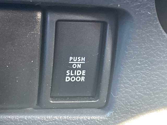 スズキ スペーシア カスタム TS 茨城県 2013(平25)年 5万km グレー メーカー純正ナビ/【TV/AM/FM/iPod/AUX/AppleCarPlay/AndroidAuto】/純正15インチアルミホイール/純正フロアマット/両側パワースライドドア/プッシュスタート/スマートキー/Bluetooth接続/LEDヘッドライト