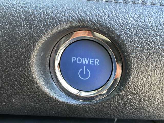 トヨタ シエンタ ハイブリッド G セーフティエディション 長野県 2021(令3)年 5.9万km シルバーM 純正メモリナビフルセグTV/パノラミックビューモニター/ETC/スマートキー/両側パワースライドドア/トヨタセーフティセンス/シートヒーター/ステアリングヒーター/ＬＥＤヘッドライト/ドライブレコーダー/社外15インチアルミ