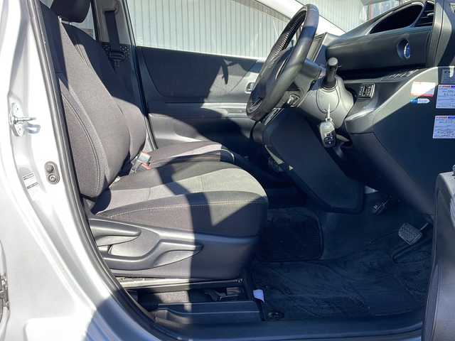 トヨタ シエンタ ハイブリッド G セーフティエディション 長野県 2021(令3)年 5.9万km シルバーM 純正メモリナビフルセグTV/パノラミックビューモニター/ETC/スマートキー/両側パワースライドドア/トヨタセーフティセンス/シートヒーター/ステアリングヒーター/ＬＥＤヘッドライト/ドライブレコーダー/社外15インチアルミ