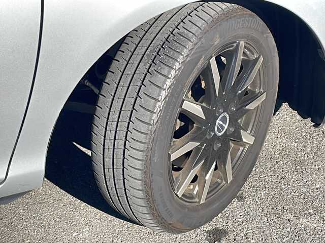 トヨタ シエンタ ハイブリッド G セーフティエディション 長野県 2021(令3)年 5.9万km シルバーM 純正メモリナビフルセグTV/パノラミックビューモニター/ETC/スマートキー/両側パワースライドドア/トヨタセーフティセンス/シートヒーター/ステアリングヒーター/ＬＥＤヘッドライト/ドライブレコーダー/社外15インチアルミ