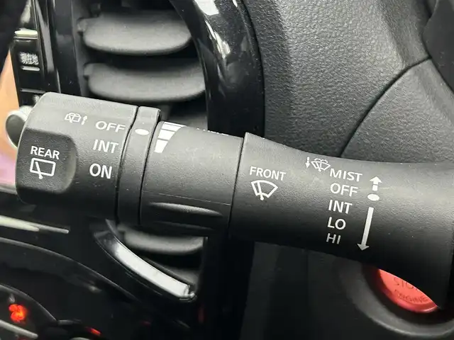 日産 ジューク ニスモ 道央・札幌 2019(平31)年 4.6万km ブリリアントホワイトパール ・４WD/・寒冷地仕様/・純正メモリナビ/・CD/DVD/SD/BT/iPod/フルセグTV/・アラウンドビューモニター/・ドライブレコーダー/・ETC/・横滑り防止装置/・ステアリングスイッチ/・電動格納ウィンカーミラー/・キセノンヘッドライト/・オートライト/・フォグライト/・ドアバイザー/・純正１８インチAW/・スマートキー/・スペアキー/・保証書/・取扱説明書