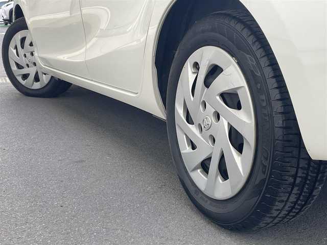 トヨタ アクア 千葉県 2018(平30)年 5.9万km ホワイトパールクリスタルシャイン ワンオーナー/衝突被害低減ブレーキ/レーンキープアシスト/LEDヘッドライト/オートハイビーム/LEDフォグライト/社外ナビ/フルセグTV/BlueTooth/CD/DVD/バックカメラ/D/N席シートヒーター/ナノe/電動格納ミラー/ドアバイザー/ステアリングスイッチ/保証書/スペアキー