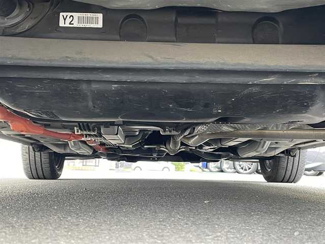 トヨタ アクア 千葉県 2018(平30)年 5.9万km ホワイトパールクリスタルシャイン ワンオーナー/衝突被害低減ブレーキ/レーンキープアシスト/LEDヘッドライト/オートハイビーム/LEDフォグライト/社外ナビ/フルセグTV/BlueTooth/CD/DVD/バックカメラ/D/N席シートヒーター/ナノe/電動格納ミラー/ドアバイザー/ステアリングスイッチ/保証書/スペアキー