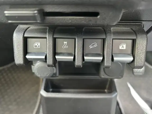 スズキ ジムニー XG 愛媛県 2019(平31)年 5.6万km ジャングルグリーン Bluetooth接続/ETC/AUX接続可能/純正アルミホイール/ABS/ダウンヒルアシストコントロール/４WD/レーンキープアシスト/盗難防止装置/Wサイドエアバッグ