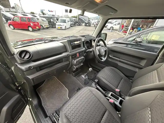 スズキ ジムニー XG 愛媛県 2019(平31)年 5.6万km ジャングルグリーン Bluetooth接続/ETC/AUX接続可能/純正アルミホイール/ABS/ダウンヒルアシストコントロール/４WD/レーンキープアシスト/盗難防止装置/Wサイドエアバッグ
