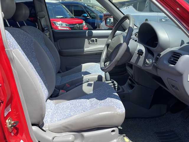日産 マーチ コレット 大阪府 1999(平11)年 3.6万km アクティブレッド ５速マニュアル　走行３６０００ｋｍ　エアコン　パワーステアリング　パワーウィンドウ　ＡＢＳ　保証書　取扱説明書　スペアキー