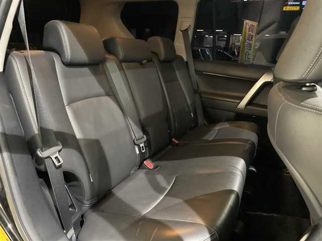 トヨタ ランドクルーザー プラド TX Lパッケージ 新潟県 2016(平28)年 8.9万km ブラック ４WD/メモリナビ/ワンセグテレビ/バックカメラ/ウィンカーミラー/純正ホイール夏タイヤ装着/クルーズコントロール/サンルーフ/プッシュスタート/Bluetooth/純正フロアマット/運転助手席シートヒーター/運転助手席電動シート/走行モード