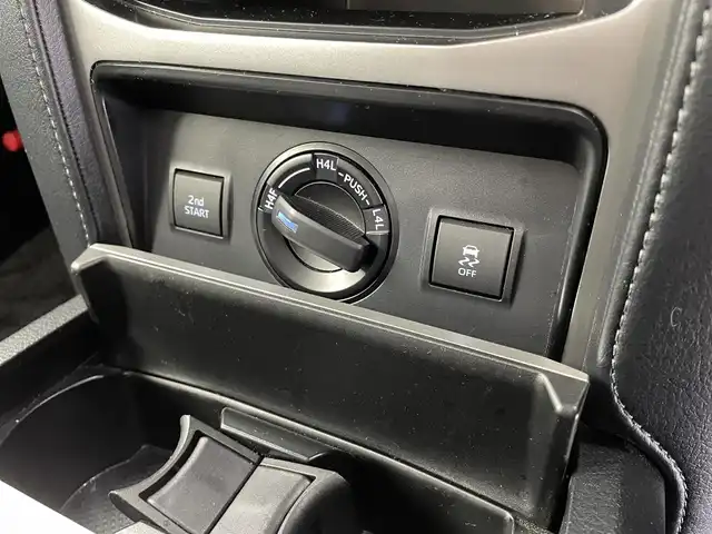 トヨタ ランドクルーザー プラド TX Lパッケージ 福井県 2022(令4)年 5.9万km ホワイトパールクリスタルシャイン ワンオーナー/サンルーフ/純正ナビ/【CD/DVD/SD/SDREC/BT/フルセグ】/バックカメラ/前後ドライブレコーダー/ビルトインETC/LDA/PCS/RSA/コーナーセンサー/オートリトラクタブルミラー/オートライト/オートマチックハイビーム/サイドステップ/リアスポイラー/トノカバー/純正アルミホイール/新車時保証書/取扱説明書/ナビ取扱説明書/スマートキー/スペアキー