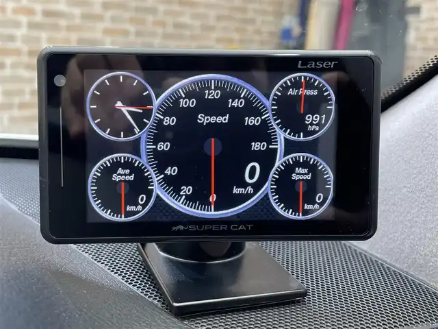 トヨタ クラウン ハイブリッド アスリートG Four 岩手県 2016(平28)年 3.6万km プレシャスシルバー ４WD/プリクラッシュセーフティ/クルーズコントロール/バックカメラ/ブラインドスポットモニター/コーナーセンサー/横滑り防止装置/社外レーダー/オートワイパー/オートライト/オートハイビーム/フロントワイパーデアイサー/TVキャンセラー/ステアリングヒーター/シートヒーター/エアシート/ドライブレコーダー/リアサンシェード/純正ナビ/純正18インチアルミホイール/純正フロアマット/オールオートパワーウィンドウ