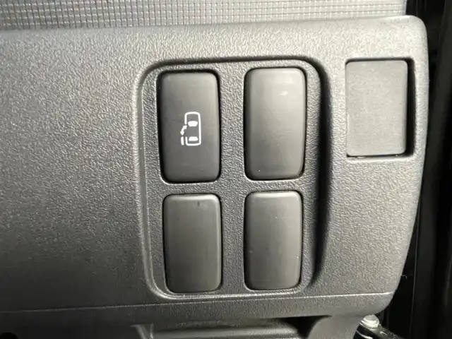 ダイハツ タント カスタム X 大分県 2010(平22)年 6.8万km ブロンズオリーブパールメタリック 社外７型ナビ/（Ｂｌｕｅｔｏｏｔｈ／ＣＤ／ＤＶＤ／ＳＤ／フルセグＴＶ）/バックカメラ/ＥＴＣ/スマートキー/社外ドラレコ前後/電動格納ウィンカーミラー/ドアバイザー/フォグランプ/純正アルミホイール/片側パワースライドドア