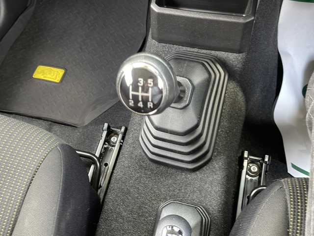 スズキ ジムニー XC 静岡県 2019(令1)年 6.4万km キネティックイエロー ワンオーナー/純正ナビ/フルセグTV/MSV/BTオーディオ/DVD/車高調/タワーバー/社外16インチAW/ドライブレコーダー/LEDヘッドライト/オートライト/前席シートヒーター/サイド/カーテンエアバック/ETC