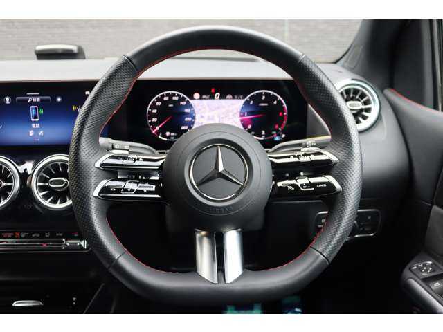 メルセデス・ベンツ Ｍ・ベンツ Ｂ２００ｄ AMGライン 大分県 2024(令6)年 0.2万km 白 アクティブディスタンスアシスト・ディストロニック/ブラインドスポットアシスト/アクティブレーンキーピングアシスト/パノラミックスライディングルーフ/ヘッドアップディスプレイ/純正ナビ/地デジ/Bluetooth/ワイヤレス充電/360°カメラ/ハーフレザー/シートヒーター/パワーシート/パドルシフト/マルチビームＬＥＤ/アンビエントライト/純正１８インチＡＷ/純正ドライブレコーダー/ＥＴＣ/純正ドアバイザー