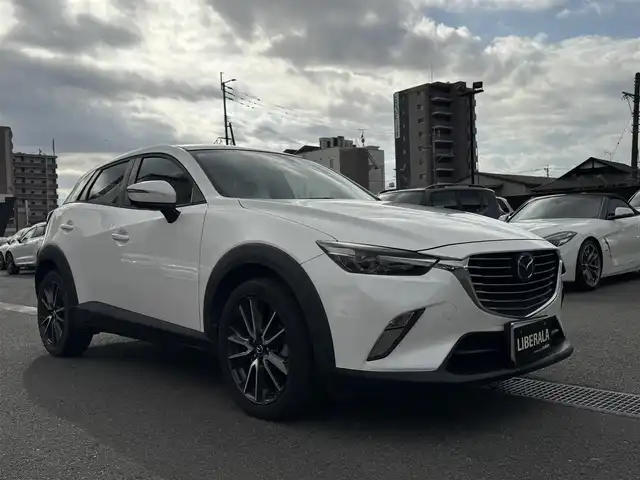 マツダ ＣＸ－３ XD プロアクティブ 熊本県 2017(平29)年 7.1万km スノーフレイクホワイトパールマイカ ・ワンオーナー/・スマートキー/・プッシュスタート/・車間認知支援システム/・スマートブレーキサポート/・ブラインドスポットモニター/・車線逸脱警報システム/・交通標識認識システム/・クルーズコントロール(追従式)/・ハーフレザーシート/・純正メモリナビ/　【DVD・Bluetooth・USB・AUX】/・フルセグTV/・バックカメラ/・ETC/・ヘッドアップディスプレイ/・LEDヘッドランプ/・純正マット