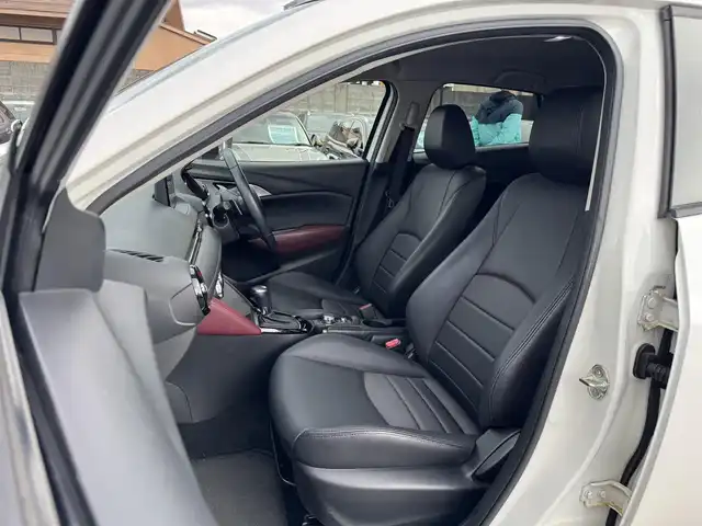 マツダ ＣＸ－３ XD プロアクティブ 熊本県 2017(平29)年 7.1万km スノーフレイクホワイトパールマイカ ・ワンオーナー/・スマートキー/・プッシュスタート/・車間認知支援システム/・スマートブレーキサポート/・ブラインドスポットモニター/・車線逸脱警報システム/・交通標識認識システム/・クルーズコントロール(追従式)/・ハーフレザーシート/・純正メモリナビ/　【DVD・Bluetooth・USB・AUX】/・フルセグTV/・バックカメラ/・ETC/・ヘッドアップディスプレイ/・LEDヘッドランプ/・純正マット