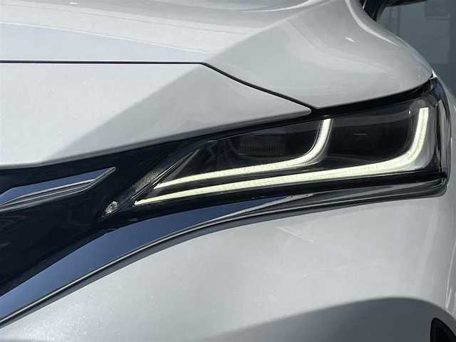 トヨタ ハリアー Z レザーパッケージ 青森県 2023(令5)年 1.3万km プラチナホワイトパールマイカ AIS検査評価点5点/ワンオーナー/モデリスタエアロ/シグネチャーイルミグリル/ドアミラーメッキ/バックドアガーニッシュメッキ/調光パノラマルーフ/スペアタイヤ/ディスプレイーディオＪＢＬナビ地デジ/パノラミックビューモニター/ブラインドスポットモニター/スペアタイヤ/スペアキー/LEDヘッドライト/インナーミラー/純正エンジンスターター/パワーバックドア/Toyota Safety Sense/新車時保証書/取扱説明書/社外１７ＡＷ冬タイヤ積み込み