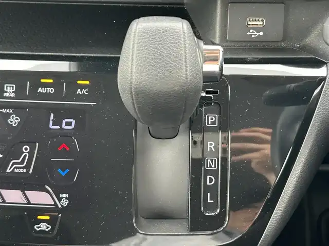 日産 デイズ ハイウェイスターG ターボ 兵庫県 2019(平31)年 3.5万km チタニウムグレーメタリック 純正9インチSDナビ/バック、フロントカメラ/アラウンドビューカメラ/純正ドライブレコーダー/タイヤアングルガイド/エマージェンシーブレーキ/スタッドレスタイヤ積載/ライトレベライザー/車線逸脱警報装置/LEDヘッドライト/ウィンカーミラー/ETC/地図SD未装着のため動作確認できず