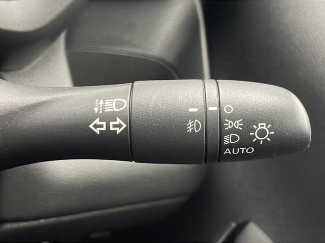 日産 デイズ ハイウェイスターG ターボ 千葉県 2019(平31)年 3.5万km チタニウムグレーメタリック 衝突被害軽減システム/レーンキープアシスト/コーナーセンサー（前後）/純正SDナビ（Bluetooth/CD/DVD/フルセグTV）/ミュージックサーバー（SD）/全方位カメラ/社外ETC/純正ドライブレコーダー（前方のみ）/純正フロアマット/アイドリングストップ/パワーステアリング/パワーウィンドウ/オートライト/LEDヘッドライト/LEDフォグランプ/ドアバイザー/純正15インチアルミホイール