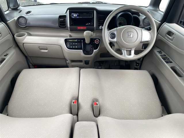 ホンダ Ｎ ＢＯＸ G Lパッケージ 熊本県 2012(平24)年 4.3万km アラバスターシルバーメタリック 社外オーディオ(DEH-480)/ＡＭ／ＦＭ／ＣＤ／ＵＳＢ／ＡＵＸ/前後ドライブレコーダー/片側パワースライドドア/電格ミラー/スマートキー/プッシュスタート/ハロゲンヘッドライト/ヘッドライトレベライザー/純正フロアマット/純正ドアバイザー/社外アルミホイール/保証書/取扱説明書(車両)