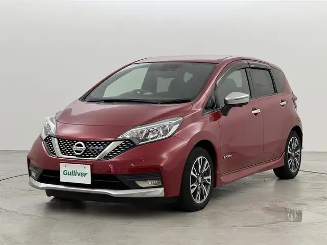 日産 ノート e-パワーオーテック スポーツスペック 福岡県 2019(令1)年 8.5万km ガーネットレッド アルパインナビ（ＢＴ，フルセグＴＶ）　/アラウンドビューモニター　/ＥＴＣ　/デジタルルームミラー　/インテリジェントクルコン　/コーナーセンサー　/エマージェンシーブレーキ　/レーンキープ　/純正１６インチＡＷ