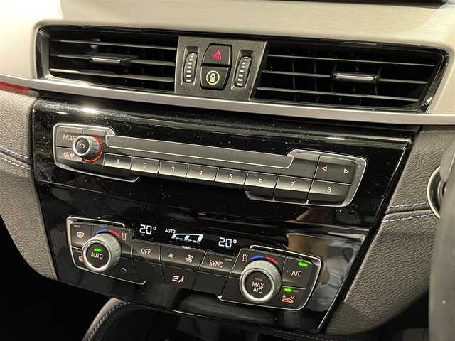 ＢＭＷ Ｘ１ xDrive 18d Mスポーツ EDジョイ+ 道央・札幌 2021(令3)年 3.5万km アルピンホワイトⅢ ドライビングアシストプラス/・ACC/アクティブクルーズコントロール/ドライビングアシスト/・レーンディパーチャーウォーニング/・前車接近警告機能/・衝突回避 被害軽減ブレーキ/パーキングアシスト/・PDC/パークディスタンスコントロール/・パーキングアシスト(縦列)/・リアビューカメラ/コンフォートパッケージ/・スライディングリヤシート/・ワイヤレスチャージング/・Mシートベルト/Mエアロダイナミクスパッケージ/Mスポーツサスペンション/コンフォートアクセス/オートマチックテールゲートオペレーション/LEDヘッドライト/LEDフロントフォグランプ/アンビエントライト/自動防眩ルームミラー/電動フロントシート/スポーツシート(ハーフレザーシート)/Mスポーツレザーステアリングホイール/10.25インチワイドコントロールディスプレイ/ミラー一体型ETC/社外ドライブレコーダー
