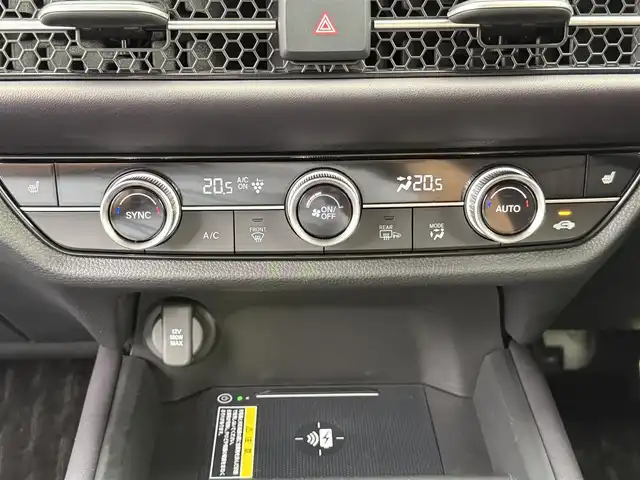 ホンダ ＺＲ－Ｖ ハイブリッド e:HEV Z 東京都 2023(令5)年 1.9万km プラチナホワイトパール BOSEサウンド/Honda SENSING/・衝突軽減ブレーキ/・誤発進抑制機能/・標識認識機能/・路外逸脱抑制機能/・車線維持支援システム/・先行車発進お知らせ機能/・アダプティブクルーズコントロール/・コーナーセンサー/マルチビューカメラシステム/プッシュスタート/純正9インチナビ/【FM/AM/USB/BT/フルセグTV】/ETC2.0/ワイヤレス充電器/レザーシート/パワーシート/シートヒーター/ステアリングヒーター/パワーテールゲート/LEDヘッドライト/オートライト/18インチ純正アルミホイール/スペアキー×１