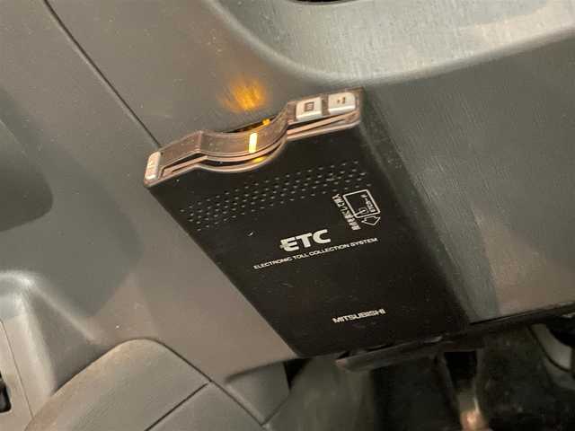 トヨタ プリウス α S 千葉県 2012(平24)年 12.3万km ホワイトパールクリスタルシャイン 純正SDナビ【フルセグ、BT、DVD、CD】/社外16インチアルミホイール/社外16インチアルミ付冬タイヤ積込/純正ホイールキャップ積込/ETC/前後ドラレコ（DRV-MR740）/オートライト/フォグ/バックカメラ/ステアリングスイッチ/フルオートPW/純正フロアマット/保証書/取説/ナビ説