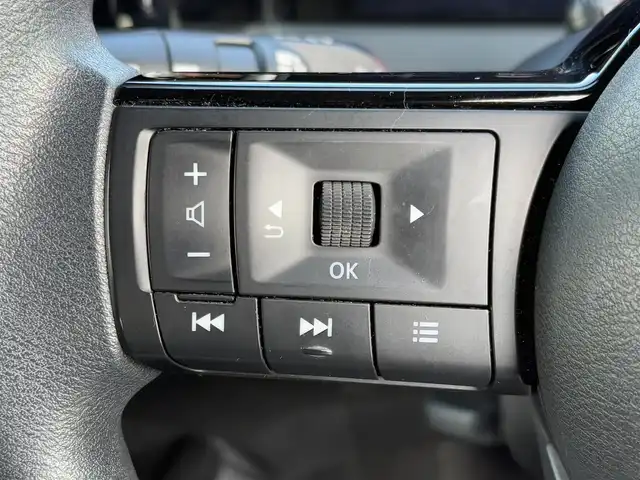 日産 ノート X 大分県 2021(令3)年 6.8万km オーロラフレアブルーパール ・純正ナビ(CD/DVD/BT/SD/USB)/・バックカメラ/・フルセグテレビ/・エマージェンシーブレーキ/・コーナーセンサー/・ドライブレコーダー/・テレビキャンセラー/・ドライブレコーダー/・ETC/・オートハイビーム/・オートホールド/・スマートキー/・プッシュスタートボタン