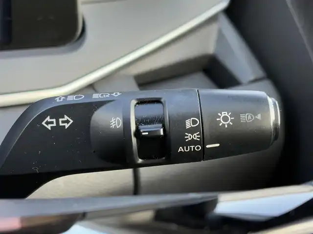 日産 ノート X 大分県 2021(令3)年 6.8万km オーロラフレアブルーパール ・純正ナビ(CD/DVD/BT/SD/USB)/・バックカメラ/・フルセグテレビ/・エマージェンシーブレーキ/・コーナーセンサー/・ドライブレコーダー/・テレビキャンセラー/・ドライブレコーダー/・ETC/・オートハイビーム/・オートホールド/・スマートキー/・プッシュスタートボタン